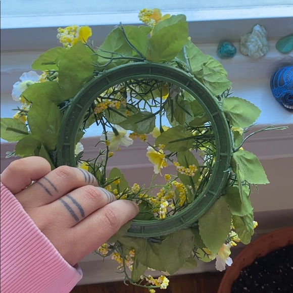 Vintage Silk Flower Crown (1940s) - Picture 3 of 4